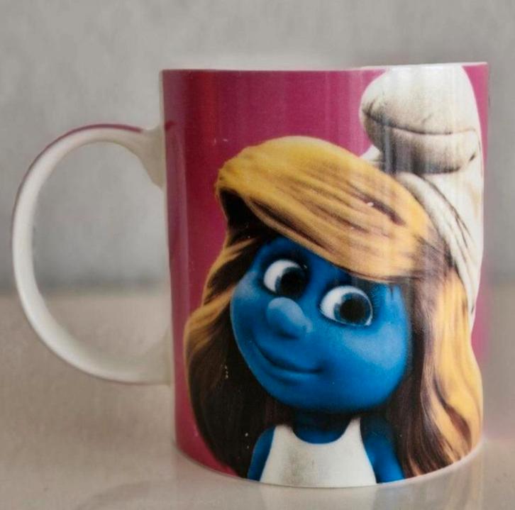 Beker Smurfin, Huis en Inrichting, Keuken | Servies, Zo goed als nieuw, Kop(pen) en/of Schotel(s), Overige stijlen, Ophalen of Verzenden