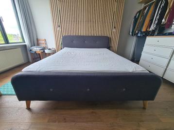 Bed 160x200 beschikbaar voor biedingen