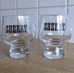 Vintage sherryglazen sherry glazen seventies retro tekst 2x, Glas, Glas of Glazen, Ophalen of Verzenden, Zo goed als nieuw