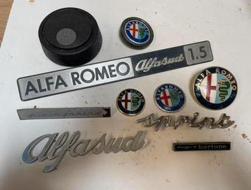 Alfa Romeo emblemen beschikbaar voor biedingen