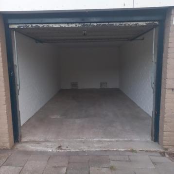 TE HUUR GARAGEBOXEN ROTTERDAM IJSSELMONDE.  beschikbaar voor biedingen