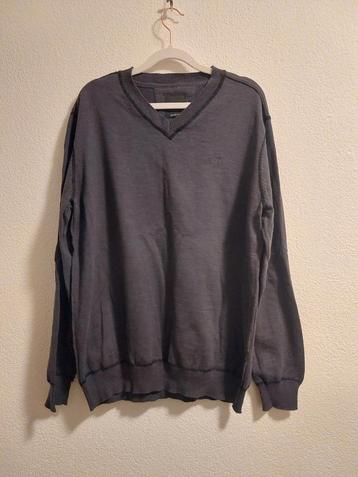 Chasin' trui mannen grijs beschikbaar voor biedingen