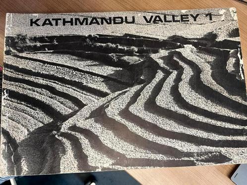 Dr Carl Pruscha - Kathmandu Valley 1 & 2, Boeken, Kunst en Cultuur | Architectuur, Gelezen, Ophalen of Verzenden