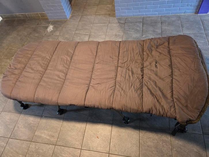 Fox stretcher flatliner 8 leg 5 season, Watersport en Boten, Hengelsport | Karpervissen, Overige typen, Ophalen of Verzenden