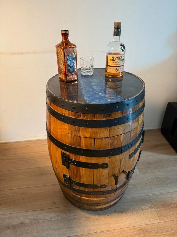 Whisky Vat Drankkast – Handgemaakt met Epoxy Topblad, Huis en Inrichting, Barren, Nieuw, Ophalen of Verzenden