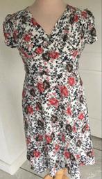 Gebloemd jurkje fifties fashion, M, Ophalen of Verzenden, Zo goed als nieuw, Boven de knie