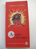 ANWB reisgids Auvergne en Dordogne - Frankrijk - 1964, Boeken, Reisgidsen, Gelezen, Europa, Ophalen of Verzenden, Reisgids of -boek