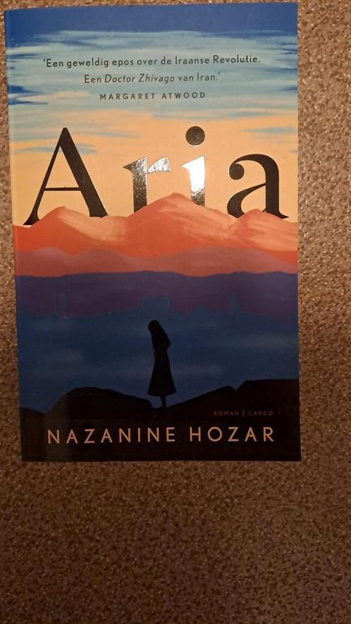 Nazanine Hozar - Aria, Boeken, Literatuur, Zo goed als nieuw, Nederland, Ophalen of Verzenden