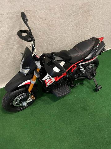 Nieuwe Aprilia electrische motor met zijwieltjes beschikbaar voor biedingen