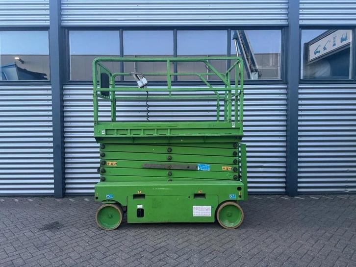 AIRO X14EW Hoogwerker Schaarhoogwerker (bj 2011), Zakelijke goederen, Machines en Bouw | Liften, Steigers en Ladders