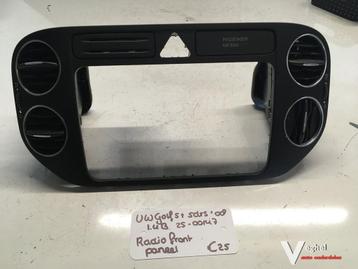 Vw Golf 5 plus 5drs 1.4 B 2008 2500147   Luchtrooster midden beschikbaar voor biedingen