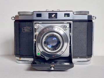 Zeiss Ikon Contina II 35mm camera