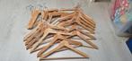 Houten kledinghangers 40 stuks, Kleding | Dames, Kledinghangers, Ophalen of Verzenden, Zo goed als nieuw, Hout, Volwassenen