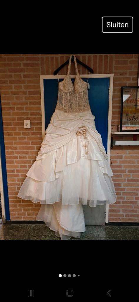 Nieuwe of Tweede hands trouwjurk kopen?, Kleding | Dames, Trouwkleding en Trouwaccessoires, Gedragen, Trouwjurk, Ophalen of Verzenden