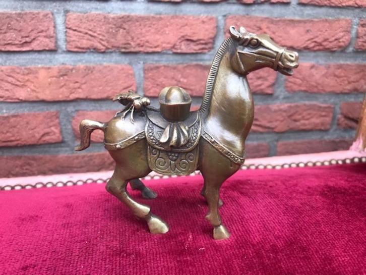 bronzen paardje in Tang-stijl, geluksbrenger, Antiek en Kunst, Curiosa en Brocante, Ophalen of Verzenden