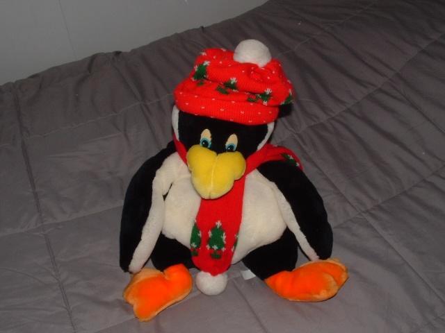 COMMONWEALTH PINGUIN PLUCHE ZWART/WIT MET GELE SNAVEL, Kinderen en Baby's, Speelgoed | Knuffels en Pluche, Nieuw, Overige typen