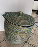 Rieten wasmand afrikaans, Ophalen, Gebruikt