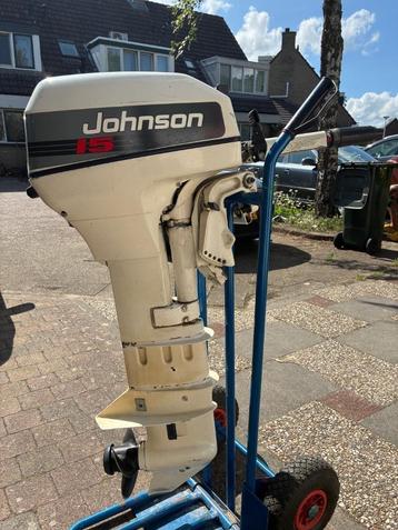 15 pk Johnson buitenboordmotor langstaart beschikbaar voor biedingen