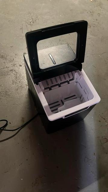 Silvercrest ijsblokjes machine beschikbaar voor biedingen