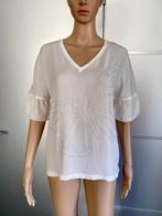 J282 Marc Cain maat 42=L blouse top gebr. wit MarcCain, Kleding | Dames, Blouses en Tunieken, Wit, Maat 42/44 (L), Ophalen of Verzenden