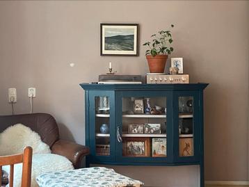 Dressoir / buffetkast beschikbaar voor biedingen