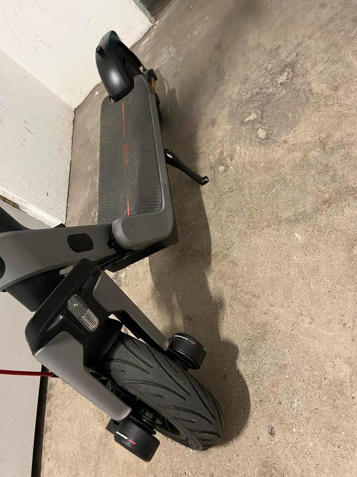 Ninebot Segway E3  - Zo goed als nieuw!, Fietsen en Brommers, Snorfietsen en Snorscooters, Zo goed als nieuw, Overige merken, Elektrisch