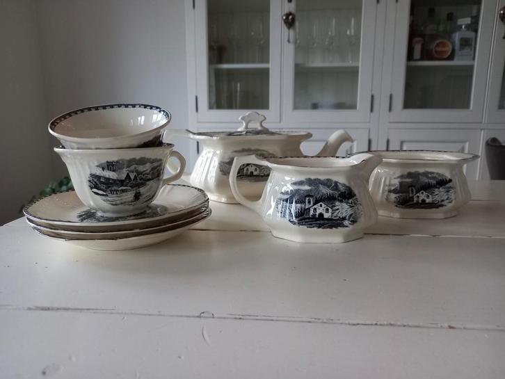 Theeservies Zwart-Wit Landelijk Society Ceramic Maestricht, Antiek en Kunst, Antiek | Servies compleet, Ophalen