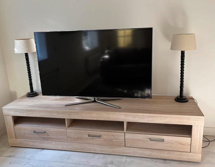 Mooi TV-meubel, Huis en Inrichting, Kasten | Televisiemeubels, Zo goed als nieuw, Minder dan 100 cm, 200 cm of meer, 50 tot 75 cm