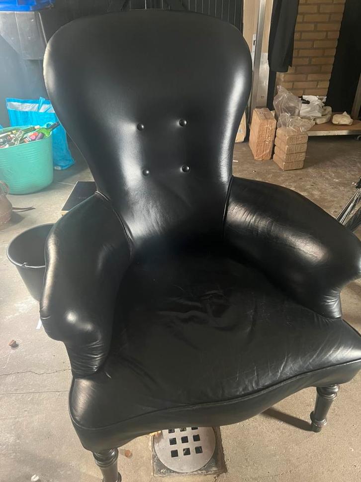 Stoel gratis af te halrn, Huis en Inrichting, Stoelen, Zo goed als nieuw, Eén, Leer, Zwart, Ophalen