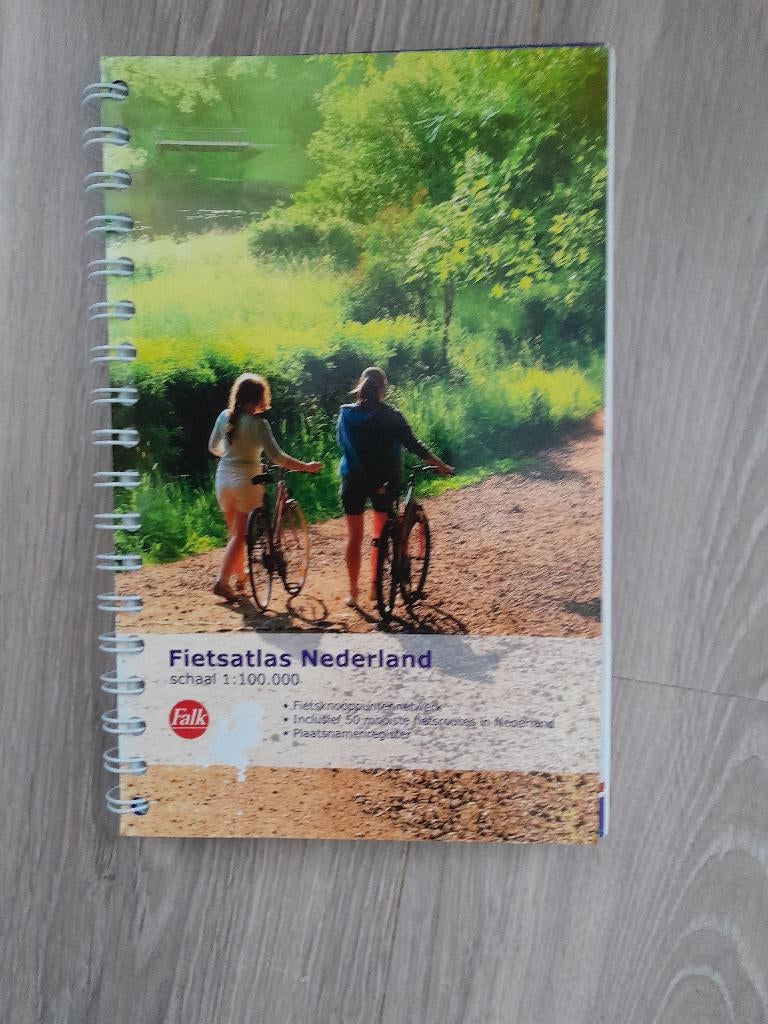 fietsatlas nl, Boeken, Onbekend, Lopen en Fietsen, Ophalen of Verzenden, Zo goed als nieuw