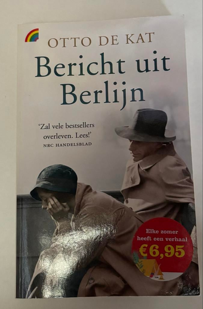 Bericht uit Berlijn - Otto de Kat, Ophalen of Verzenden, Zo goed als nieuw, Nederland