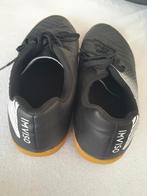 Voetbal zaal schoenen, Maat XS of kleiner, Ophalen, Zo goed als nieuw, Schoenen