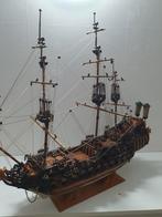 Heel oud oorlog schip  €120, Hobby en Vrije tijd, Modelbouw | Boten en Schepen, Ophalen, Zo goed als nieuw, Overige merken