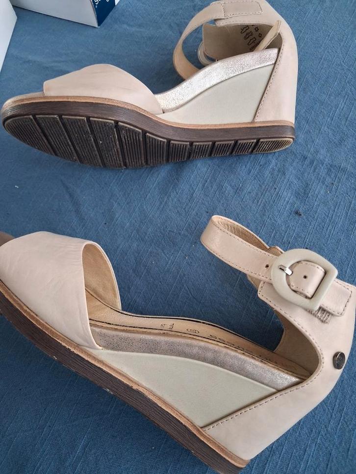 No Stress Sleehak 37 echt leer, memory foam gouden accenten, Kleding | Dames, Schoenen, Zo goed als nieuw, Sandalen of Muiltjes