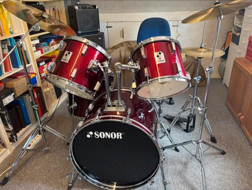 compleet Sonor drumstel / opzetten en spelen maar..., Muziek en Instrumenten, Drumstellen en Slagwerk, Zo goed als nieuw, Sonor