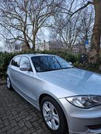 Bmw 1- Serie  2011 Benzine , grijs 122pk , cruisecontrol, Auto's, 1-Serie, 122 pk, Handgeschakeld, Particulier