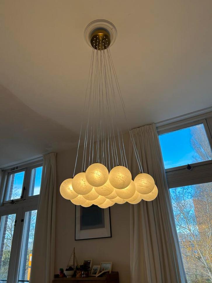 Hanglamp met 19 glazen bollen, Huis en Inrichting, Lampen | Hanglampen, Nieuw, 75 cm of meer, Glas, Metaal, Ophalen of Verzenden