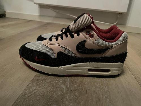 Nike Air Max 1 Keep Rippin Stop Slippin, Kleding | Dames, Schoenen, Zo goed als nieuw, Overige kleuren, Ophalen of Verzenden