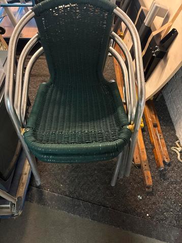 Groene Rietstoel beschikbaar voor biedingen