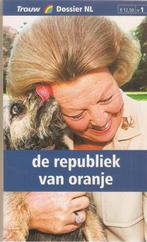 Trouw - Dossier NL - De republiek van oranje, Ophalen of Verzenden, Gelezen