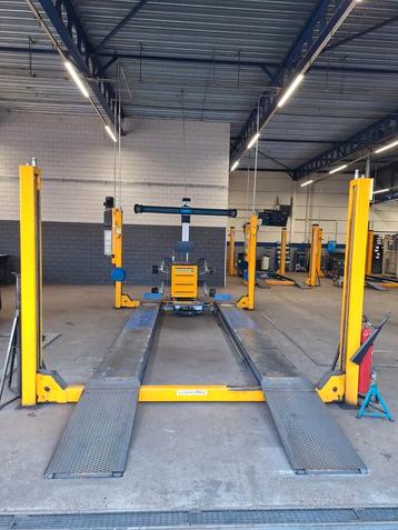 Hefbrug 4 koloms uitlijn brug OMA 5.2 meter rijbaan 5 ton beschikbaar voor biedingen