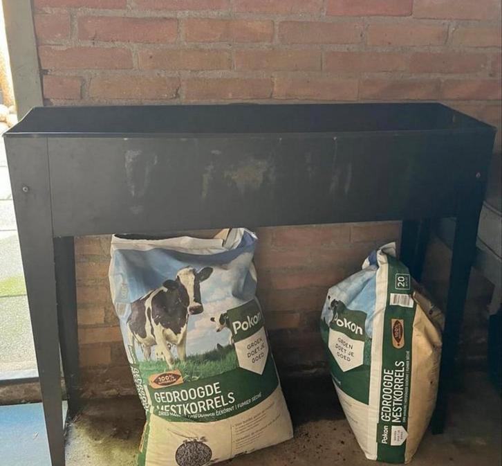 Moestuinbak, Tuin en Terras, Bloembakken en Plantenbakken, Gebruikt, Metaal, Balkon, 30 tot 60 cm, 100 cm of meer, Rechthoekig