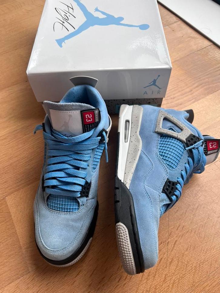 Air Jordan 4 Retro University Blue - Maat 44, Kleding | Heren, Schoenen, Gedragen, Sneakers of Gympen, Blauw, Verzenden