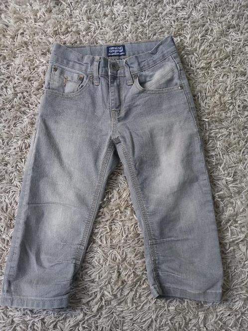 Kinderkleding mt 128 korte broek, Kinderen en Baby's, Kinderkleding | Maat 128, Zo goed als nieuw, Jongen, Broek, Ophalen of Verzenden