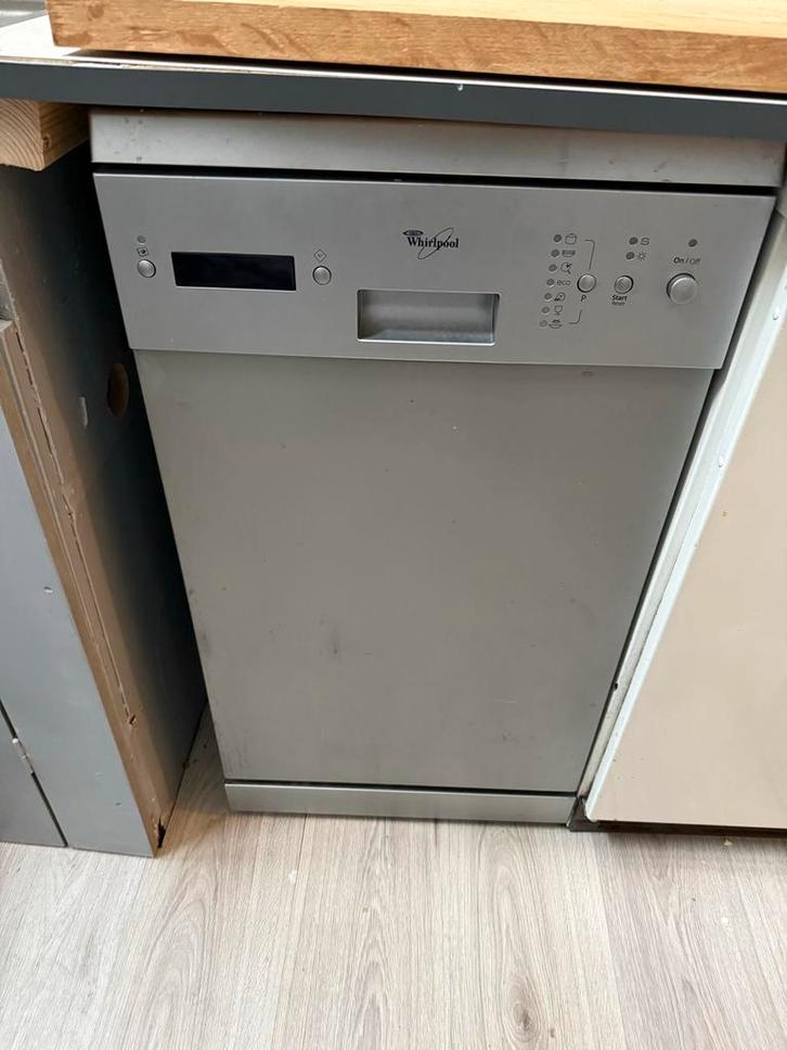 Whirlpool Smalle Vaatwasser - Compact en Efficiënt, Witgoed en Apparatuur, Vaatwasmachines, Gebruikt, Vrijstaand, Minder dan 85 cm