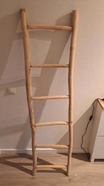 Houten decoratieve ladder, Ophalen, Zo goed als nieuw, Ladder, Minder dan 2 meter