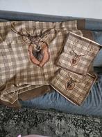 Landelijk sober stoere set plaid en kussenhoezen herten kop, Ophalen of Verzenden, Zo goed als nieuw