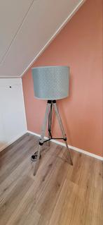 Industriële 3 poot vloerlamp, Huis en Inrichting, Lampen | Vloerlampen, Ophalen, Zo goed als nieuw, 150 tot 200 cm