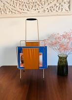 Mooie goudkleurig vintage krantenbak met skai, Ophalen, Zo goed als nieuw