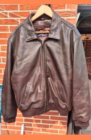 Chevignon flight jacket leer maat XL. Okselmaat 66 cm, L 70 beschikbaar voor biedingen